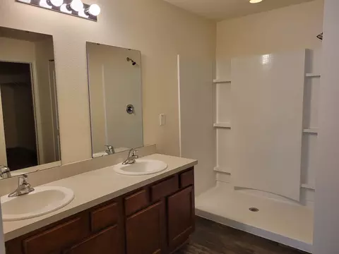 Bath - 201 Blue Creek Way, Saint Augustine, FL 32086 photo 2 of 6