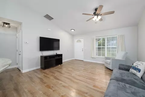 133 Mohegan Rd, Saint Augustine, FL 32086 photo 7