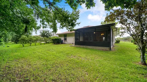 Exterior - 1140 Nochaway Dr, Saint Augustine, FL 32092 photo 5 of 9