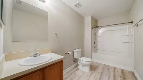 Bath - 1140 Nochaway Dr, Saint Augustine, FL 32092 photo 3 of 3