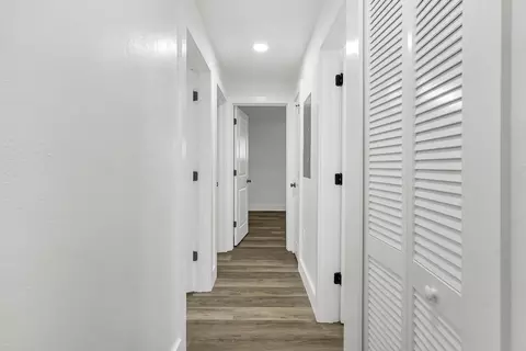 Entry Way - 13 Oak St, Saint Augustine, FL 32084 photo 1 of 1