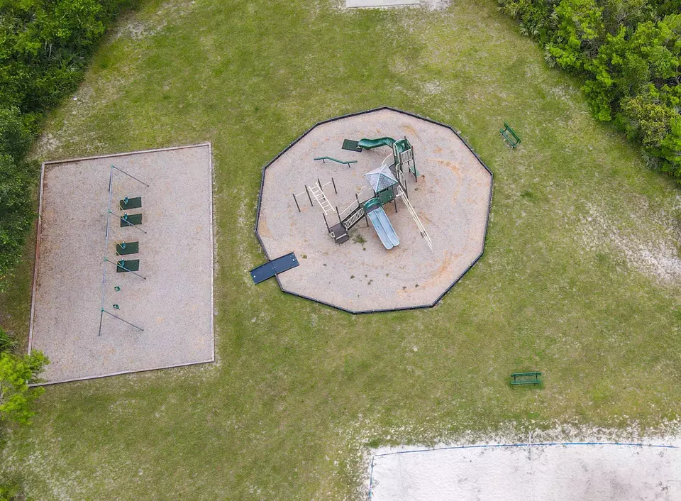 View/Area - 835 E Watson Rd, Saint Augustine, FL 32086 photo 7 of 10