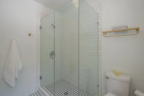Bath - 22 Bay View Dr, Saint Augustine, FL 32084 photo 3 of 4