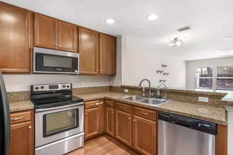 225 E Pisa Pl, Saint Augustine, FL 32084 photo 3