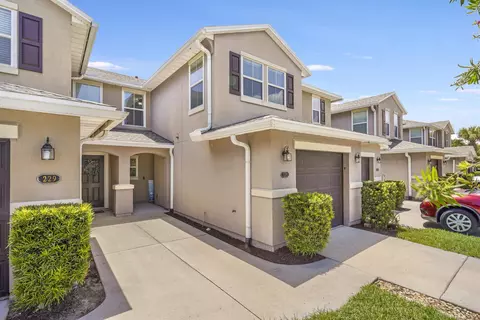 225 E Pisa Pl, Saint Augustine, FL 32084 photo 6