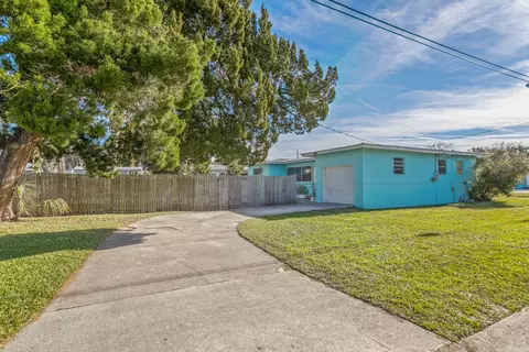 Exterior - 102 Carver St, Saint Augustine, FL 32080 photo 8 of 12