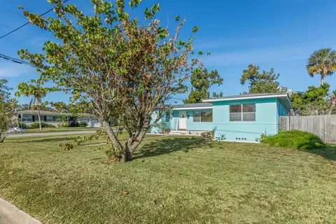 Exterior - 102 Carver St, Saint Augustine, FL 32080 photo 11 of 12