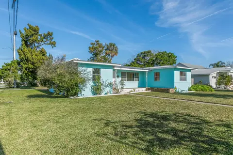 Exterior - 102 Carver St, Saint Augustine, FL 32080 photo 9 of 12
