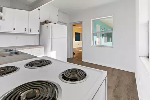 Kitchen - 102 Carver St, Saint Augustine, FL 32080 photo 4 of 4
