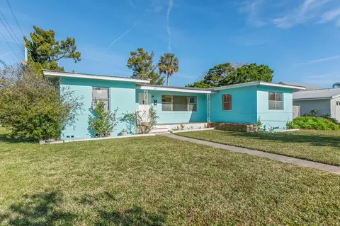 Exterior - 102 Carver St, Saint Augustine, FL 32080 photo 1 of 12