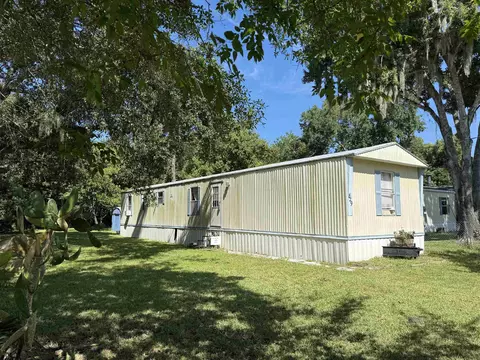 829 Oakes Ave, Saint Augustine, FL 32084 photo 3