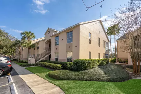 Exterior - 101 Augusta Cir, Saint Augustine, FL 32086 photo 2 of 15