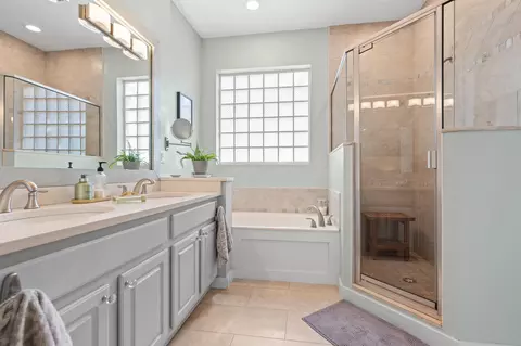 Bath - 101 Augusta Cir, Saint Augustine, FL 32086 photo 2 of 3