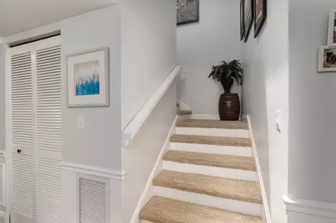 Entry Way - 4502 Shore Dr, Saint Augustine, FL 32086 photo 4 of 6