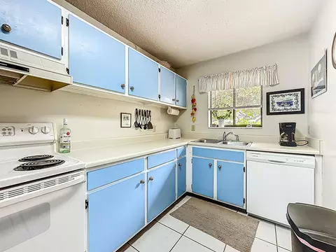Kitchen - 3960 A1a S 619 #619, Saint Augustine, FL 32080 photo 1 of 2