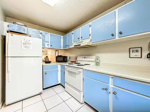 Kitchen - 3960 A1a S 619 #619, Saint Augustine, FL 32080 photo 2 of 2
