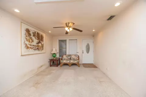 Living - 22 Arenta St, Saint Augustine, FL 32084 photo 1 of 2