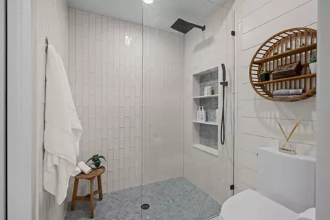 Bath - 912 Sandy Beach Cir, Saint Augustine, FL 32080 photo 3 of 7