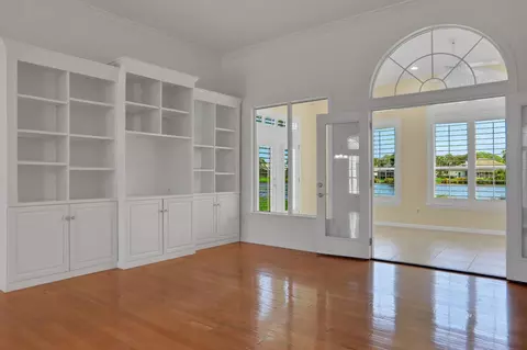 537 Lakeway Dr, Saint Augustine, FL 32080 photo 5