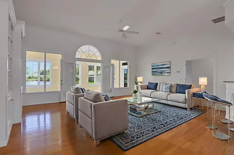 537 Lakeway Dr, Saint Augustine, FL 32080 photo 4