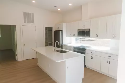 689 Francis St, Saint Augustine, FL 32084 photo 5