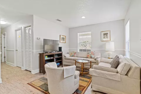 Living - 118 Twine St, Saint Augustine, FL 32084 photo 1 of 2