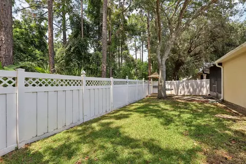 Exterior - 1821 Keswick Rd, Saint Augustine, FL 32084 photo 5 of 17