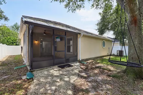 Exterior - 1821 Keswick Rd, Saint Augustine, FL 32084 photo 9 of 17