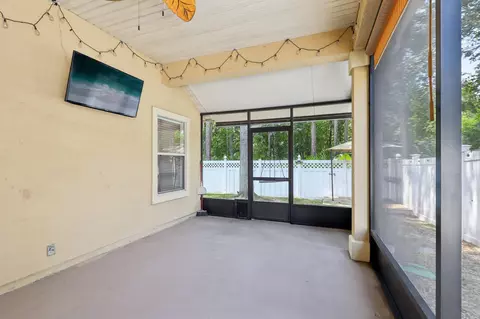 Exterior - 1821 Keswick Rd, Saint Augustine, FL 32084 photo 7 of 17