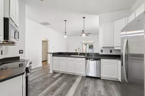 Kitchen - 1821 Keswick Rd, Saint Augustine, FL 32084 photo 2 of 3