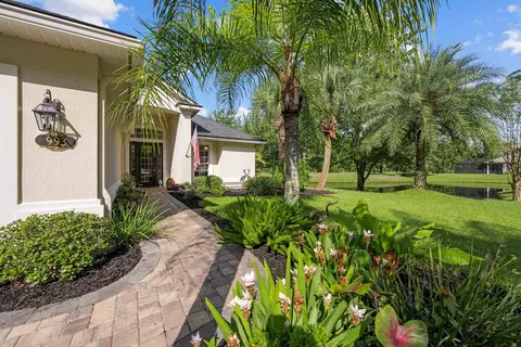 993 Oxford Dr, Saint Augustine, FL 32084 photo 3