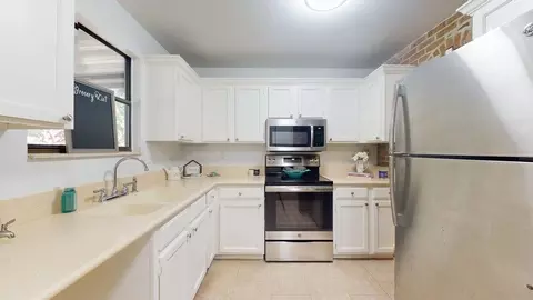 Kitchen - 616 Bowers Ln, Saint Augustine, FL 32080 photo 2 of 4