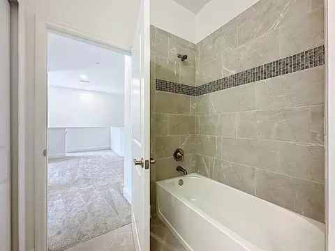 Bath - 264 Grand Ravine, Saint Augustine, FL 32086 photo 6 of 8