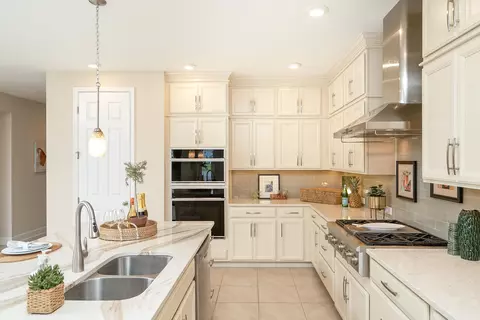 Kitchen - 300 Windley Dr, Saint Augustine, FL 32092 photo 8 of 11