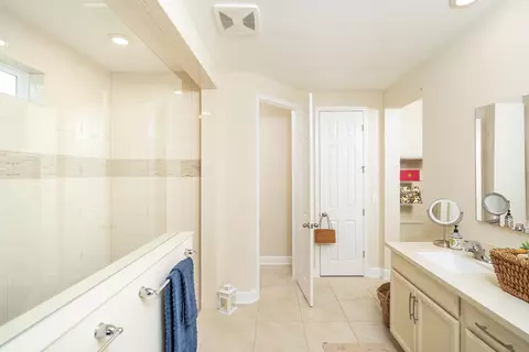 Bath - 300 Windley Dr, Saint Augustine, FL 32092 photo 6 of 8