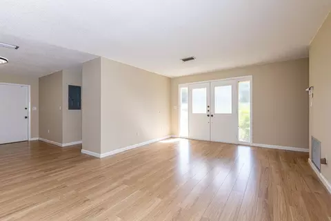 815 Alhambra Ave, Saint Augustine, FL 32086 photo 2