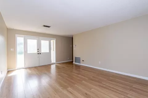 815 Alhambra Ave, Saint Augustine, FL 32086 photo 3