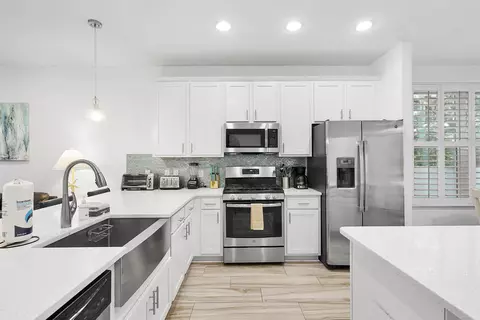 Kitchen - 510 17th St, Saint Augustine, FL 32084 photo 3 of 5