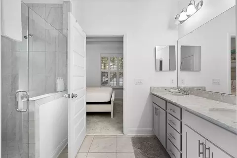 Bath - 510 17th St, Saint Augustine, FL 32084 photo 2 of 4