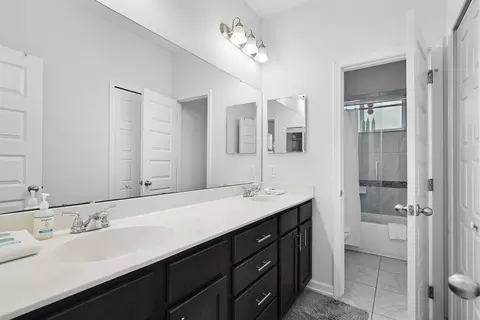 Bath - 510 17th St, Saint Augustine, FL 32084 photo 3 of 4