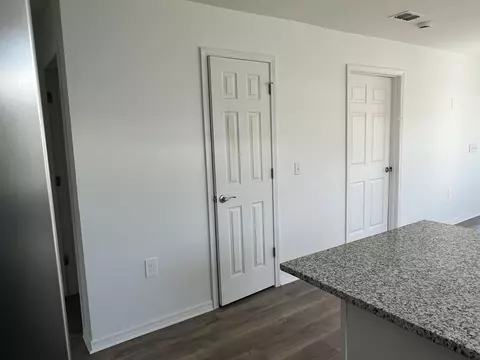 Entry Way - 97 Mcdonald Ave, Saint Augustine, FL 32084 photo 4 of 6