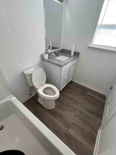 Bath - 97 Mcdonald Ave, Saint Augustine, FL 32084 photo 6 of 8