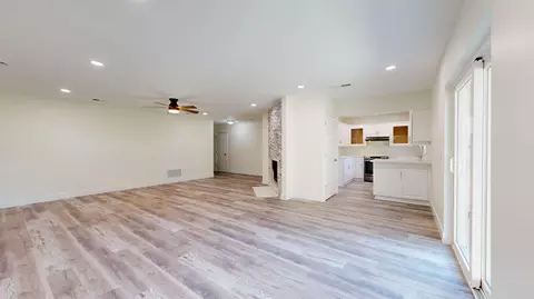 Living - 412 Gentian Rd, Saint Augustine, FL 32086 photo 2 of 9