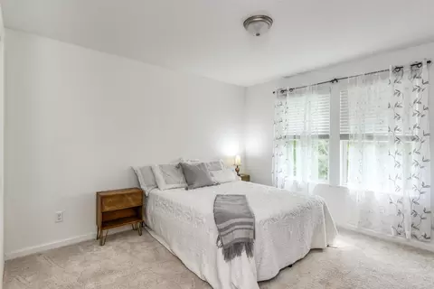 Bedroom - 42 Ridge Lake Rd, Saint Augustine, FL 32086 photo 1 of 6