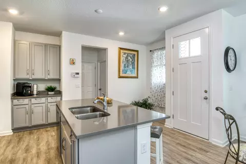 Entry Way - 42 Ridge Lake Rd, Saint Augustine, FL 32086 photo 2 of 5