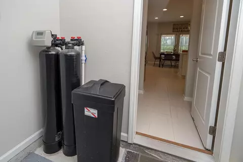 Entry Way - 685 Watervale Dr, Saint Augustine, FL 32092 photo 5 of 5