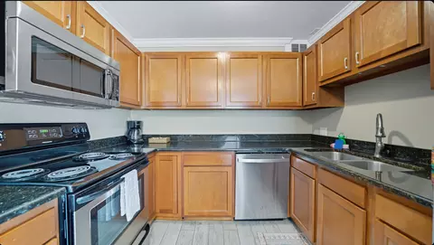 Kitchen - 405 Flagler Blvd #1B, Saint Augustine, FL 32080 photo 2 of 4
