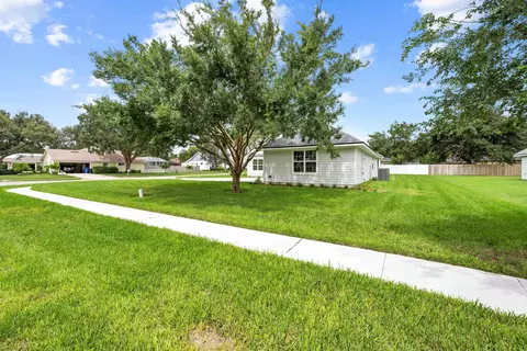 Exterior - 105 Fonseca Dr, Saint Augustine, FL 32086 photo 16 of 21