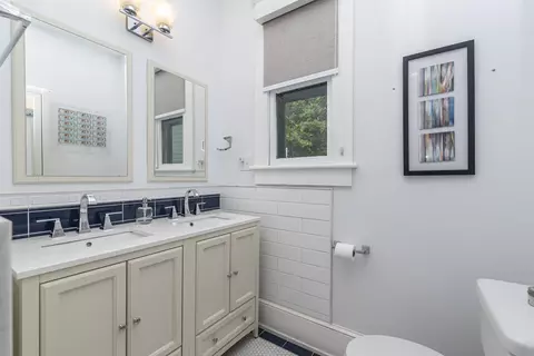 Bath - 60 Saragossa St, Saint Augustine, FL 32084 photo 4 of 8