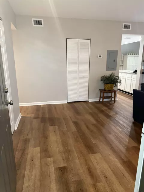 Entry Way - 35 Talavera Ct, Saint Augustine, FL 32086 photo 2 of 3